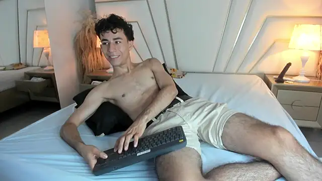 Zahir Ashar online show from October 27, 2025, 11:25 am