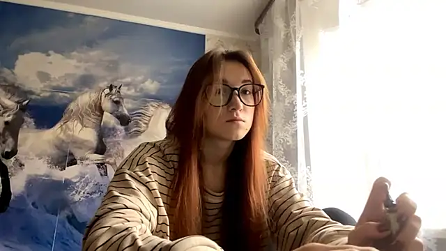 OrethaPetro online show from October 13, 2025, 7:52 am