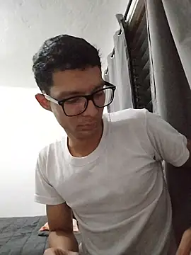 Snapshot of JonaTorres chatting on February 26, 2026, 6:56 am JonaTorres online show from February 26, 2026, 6:56 am