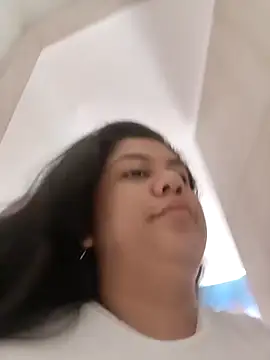 solnechka1 online show from October 12, 2025, 5:23 pm