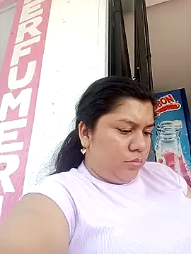 solnechka1 online show from October 17, 2025, 4:09 pm