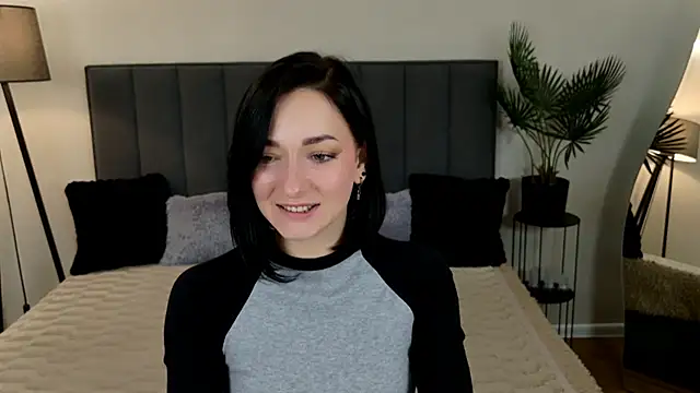 BaileeLynn online show from May 4, 2026, 12:34 pm