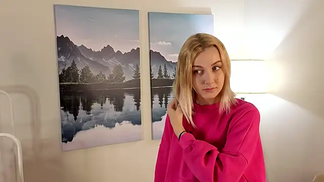 CeIenaLafler online show from October 13, 2025, 7:08 am