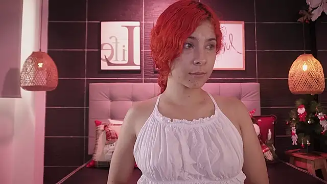 Thalia Karlson online show from December 18, 2025, 12:55 pm