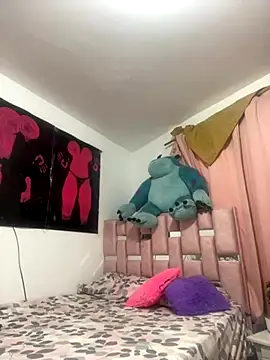 abby moss 2 online show from November 4, 2025, 12:26 pm