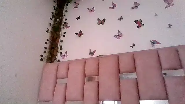 abby moss 2 online show from June 18, 2026, 12:42 pm