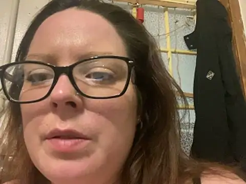 EdNEmSexyBlend online show from April 6, 2026, 6:25 am