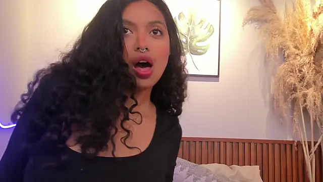 MIAHIVANOV online show from November 4, 2025, 2:38 pm