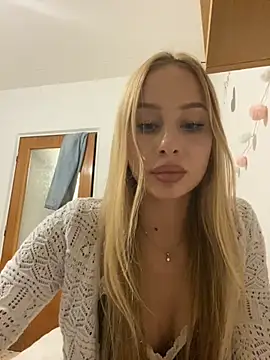 RemyStyles online show from October 27, 2025, 8:57 pm