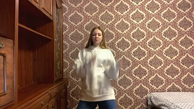  petaI online show from November 9, 2025, 6:12 am