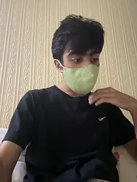 Snapshot of rajgujrahu chatting on October 28, 2025, 6:43 pm rajgujrahu online show from October 28, 2025, 6:43 pm