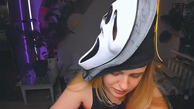 Snapshot of Alexa__Pirs chatting on October 17, 2025, 3:47 pm Alexa Pirs online show from October 17, 2025, 3:47 pm