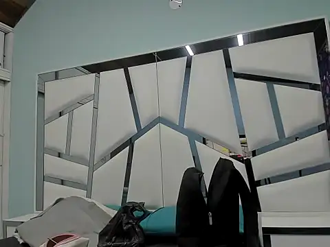 MiaHarper2 online show from December 15, 2025, 5:17 pm