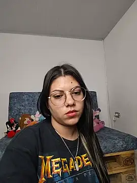 Snapshot of harper_ks chatting on July 7, 2026, 3:42 am harper ks online show from July 7, 2026, 3:42 am