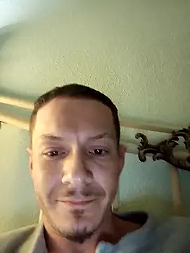 Snapshot of Graimito chatting on February 25, 2026, 11:03 pm Graimito online show from February 25, 2026, 11:03 pm