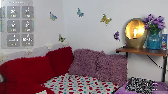 alix kitty online show from July 18, 2026, 9:29 pm