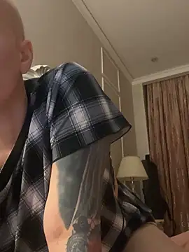 SweetKrysty online show from October 11, 2025, 9:57 pm