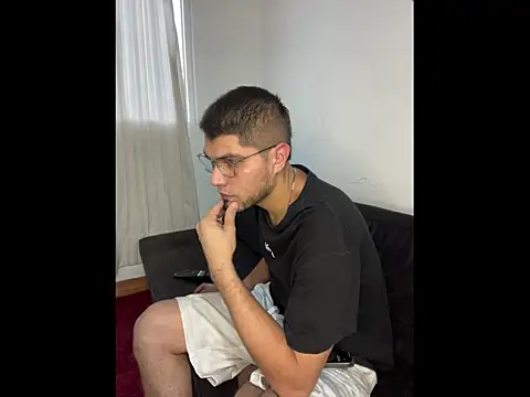 mirallesandbig online show from January 11, 2026, 10:37 pm