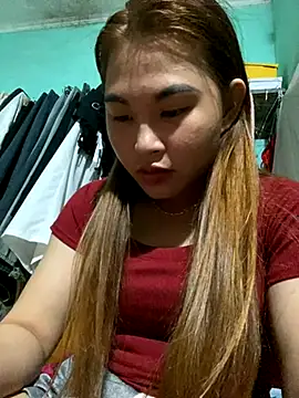 Snapshot of Yan_50299 chatting on October 10, 2025, 5:45 pm Yan 50299 online show from October 10, 2025, 5:45 pm