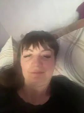 Snapshot of Butterfly8385 chatting on April 26, 2026, 8:34 am Butterfly8385 online show from April 26, 2026, 8:34 am