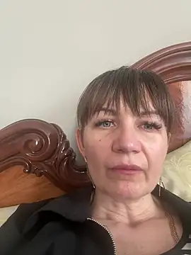 Snapshot of Butterfly8385 chatting on May 11, 2026, 10:54 am Butterfly8385 online show from May 11, 2026, 10:54 am