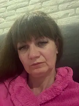 Snapshot of Butterfly8385 chatting on May 17, 2026, 7:43 pm Butterfly8385 online show from May 17, 2026, 7:43 pm