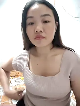 Snapshot of pusi_xinh chatting on October 10, 2025, 1:43 pm pusi xinh online show from October 10, 2025, 1:43 pm