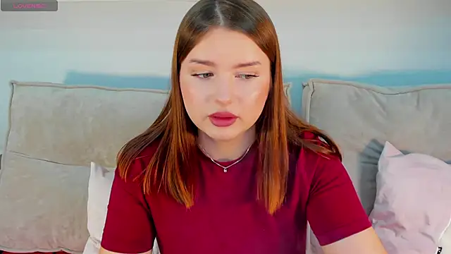 Snapshot of Maria_Reiiden chatting on October 11, 2025, 8:24 am Maria Reiiden online show from October 11, 2025, 8:24 am