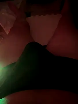 Snapshot of Caubechymnhoo chatting on October 24, 2025, 9:49 am Caubechymnhoo online show from October 24, 2025, 9:49 am