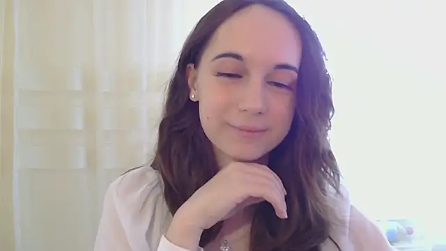 VeraLush online show from March 20, 2026, 10:42 am