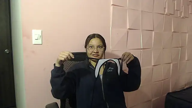 Snapshot of _kita chatting on October 29, 2025, 11:56 am kita online show from October 29, 2025, 11:56 am