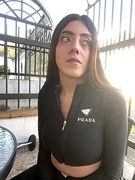 ElectraPink  online show from January 19, 2026, 1:04 pm