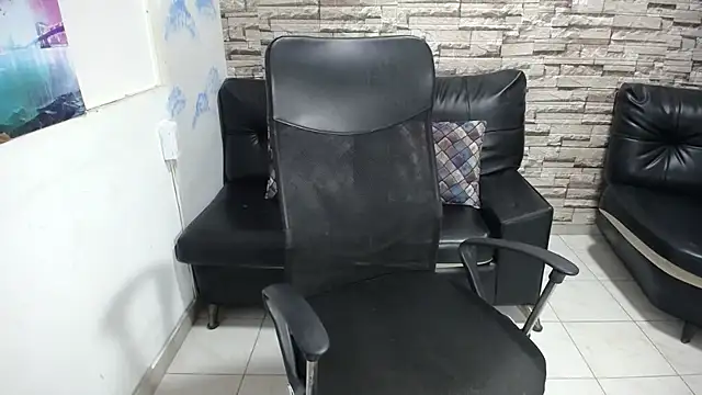 rom weasley online show from October 17, 2025, 11:02 am