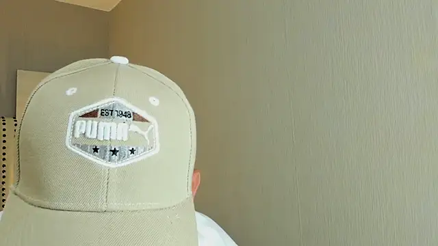 AlukardBig online show from October 21, 2025, 8:20 pm