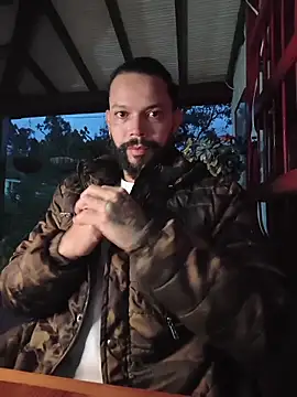 AlukardBig online show from April 7, 2026, 11:15 pm