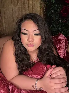 princesssirenaluna online show from June 17, 2026, 7:11 am