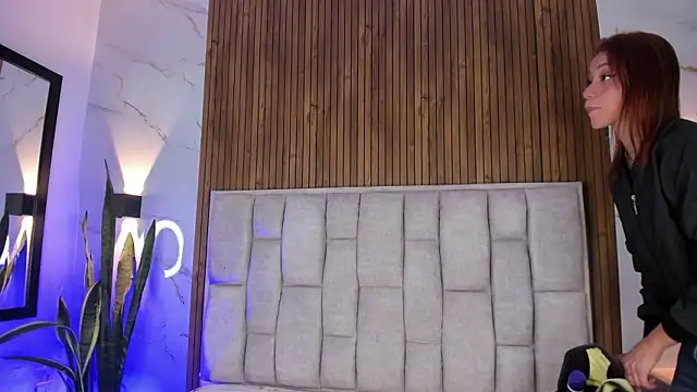 Sassha ferrer online show from March 4, 2026, 6:14 pm