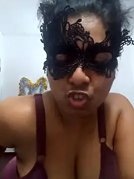 Expose Queen online show from June 1, 2026, 5:36 pm