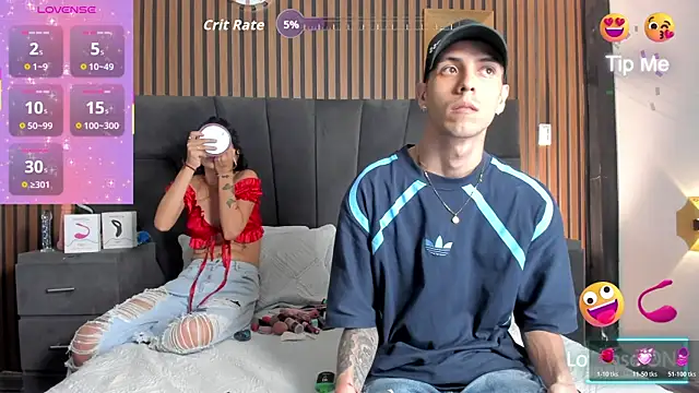 DerryAndIzzy online show from October 21, 2025, 4:24 am