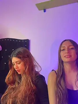 Leah moon1 online show from March 16, 2026, 4:07 am