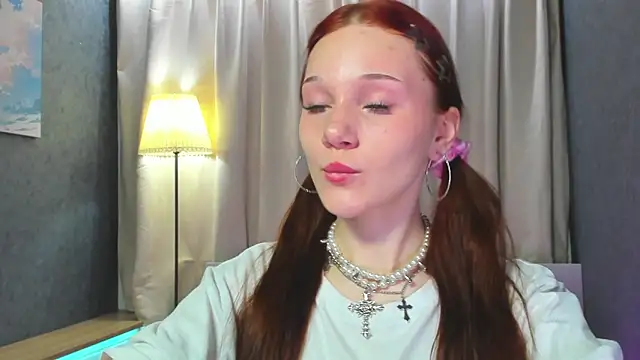 Snapshot of MargoViento chatting on February 19, 2026, 8:49 pm MargoViento online show from February 19, 2026, 8:49 pm