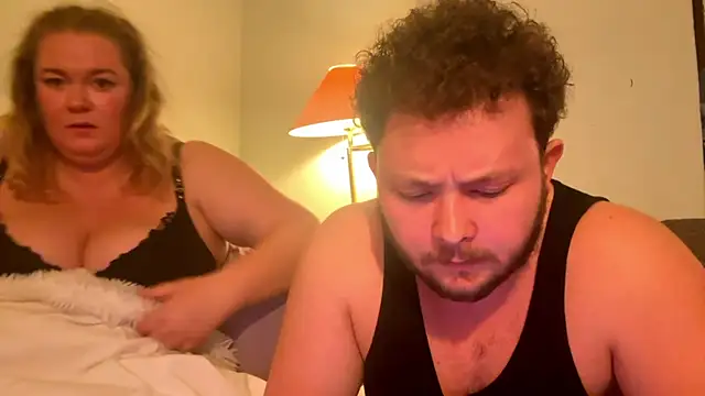 CurvyMilfWithBigJugs online show from October 18, 2025, 5:54 am