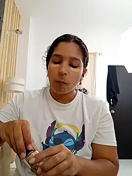 Belindamuller online show from January 6, 2026, 11:18 pm