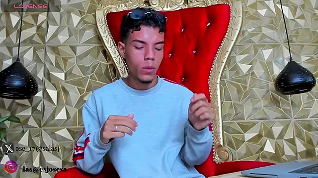 jhojan foxxx  online show from November 9, 2025, 8:29 pm