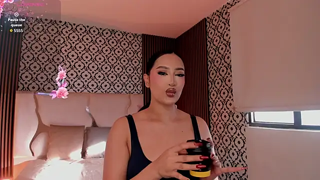 BEELLA TAY1 online show from July 28, 2026, 11:50 am