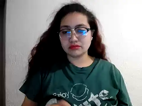 Snapshot of I_AM_ISABELLA chatting on October 16, 2025, 5:08 am I AM ISABELLA online show from October 16, 2025, 5:08 am