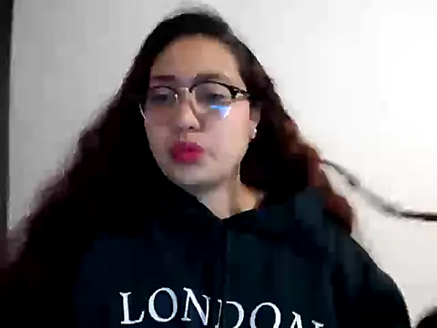 Snapshot of I_AM_ISABELLA chatting on October 17, 2025, 4:37 am I AM ISABELLA online show from October 17, 2025, 4:37 am