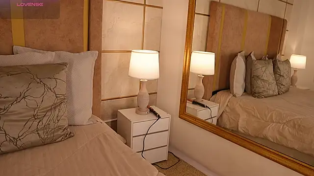 lyrabellini online show from March 8, 2026, 10:52 am