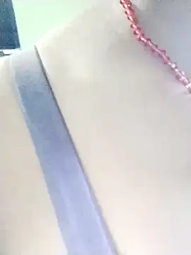 kiara-simmi online show from November 23, 2025, 1:27 am