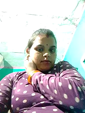 Snapshot of Monika_cuty chatting on October 12, 2025, 3:11 pm Monika cuty online show from October 12, 2025, 3:11 pm